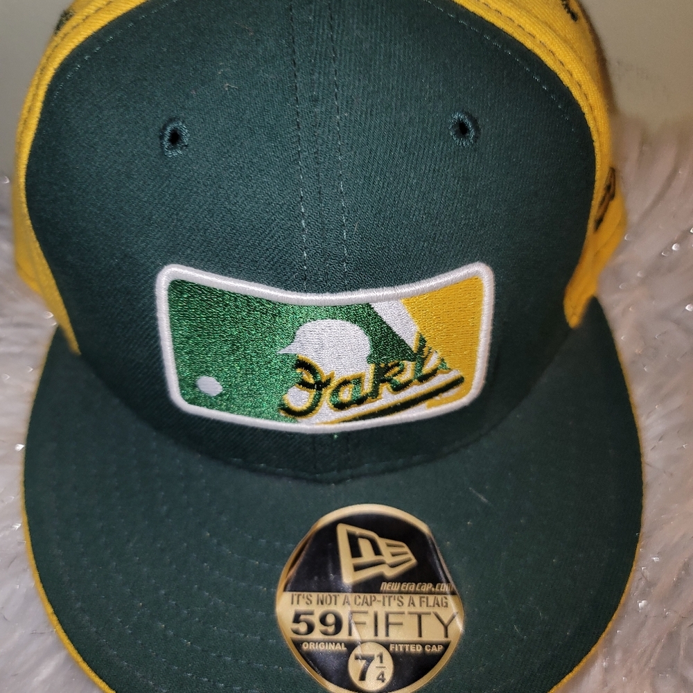 New era fitted baseball cap